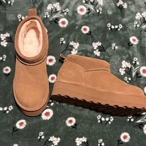 Retro Shorty BearPaw Platform Boot